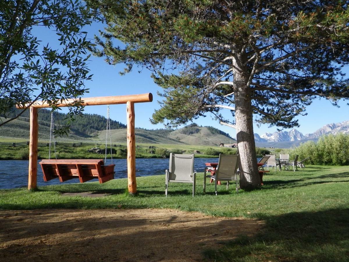 ホテルRedwood Cabins Stanley エクステリア 写真