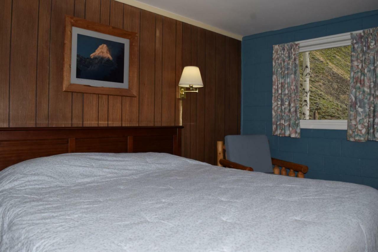 ホテルRedwood Cabins Stanley エクステリア 写真