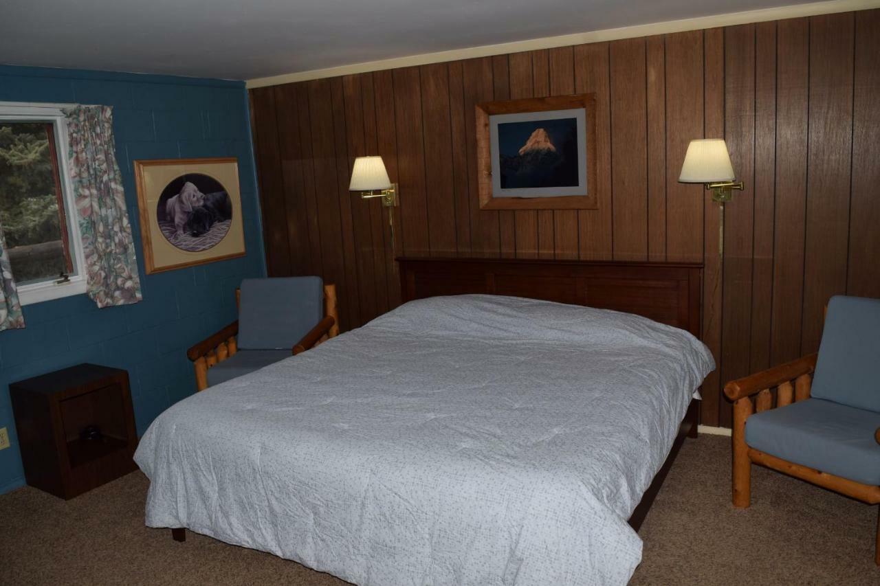 ホテルRedwood Cabins Stanley エクステリア 写真